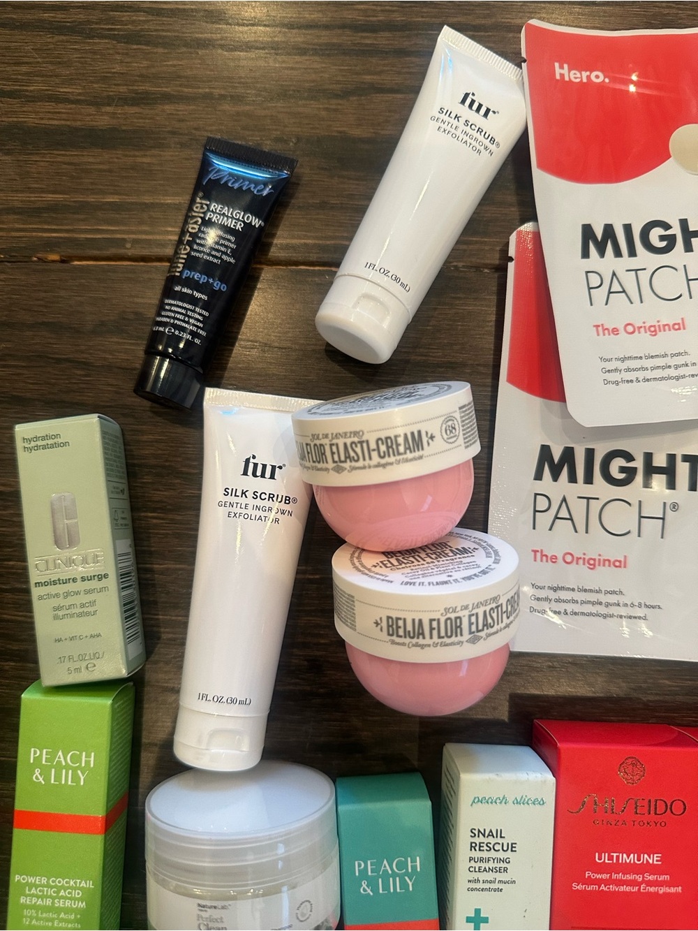 Assortment luxury beauty products - Picture 2 of 7